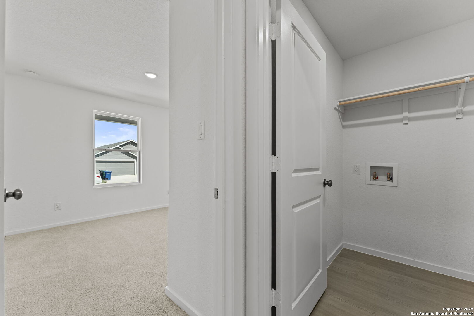 property viewer photo 22