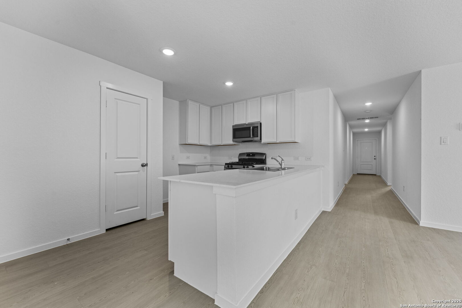 property viewer photo 3
