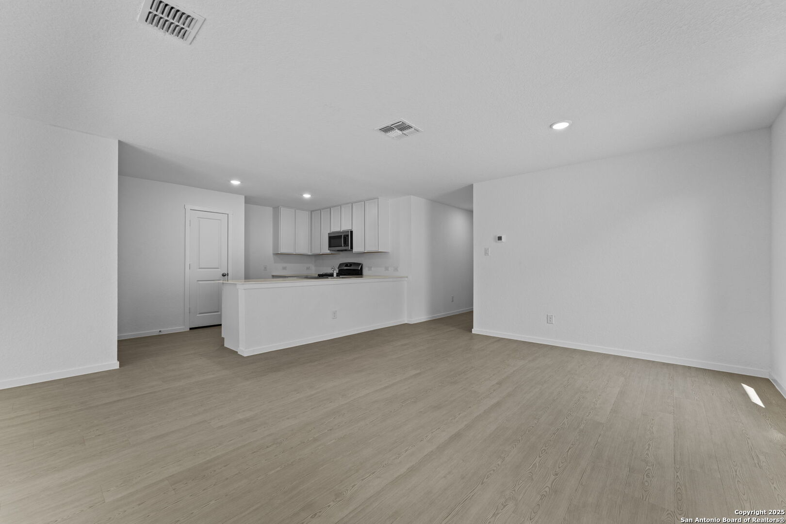 property viewer photo 6