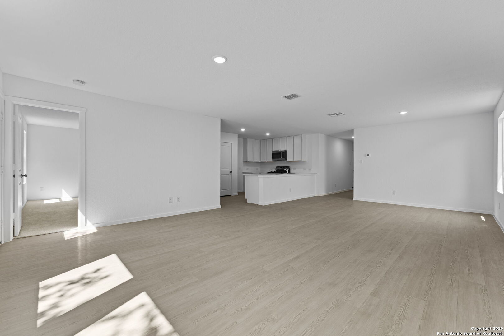 property viewer photo 7
