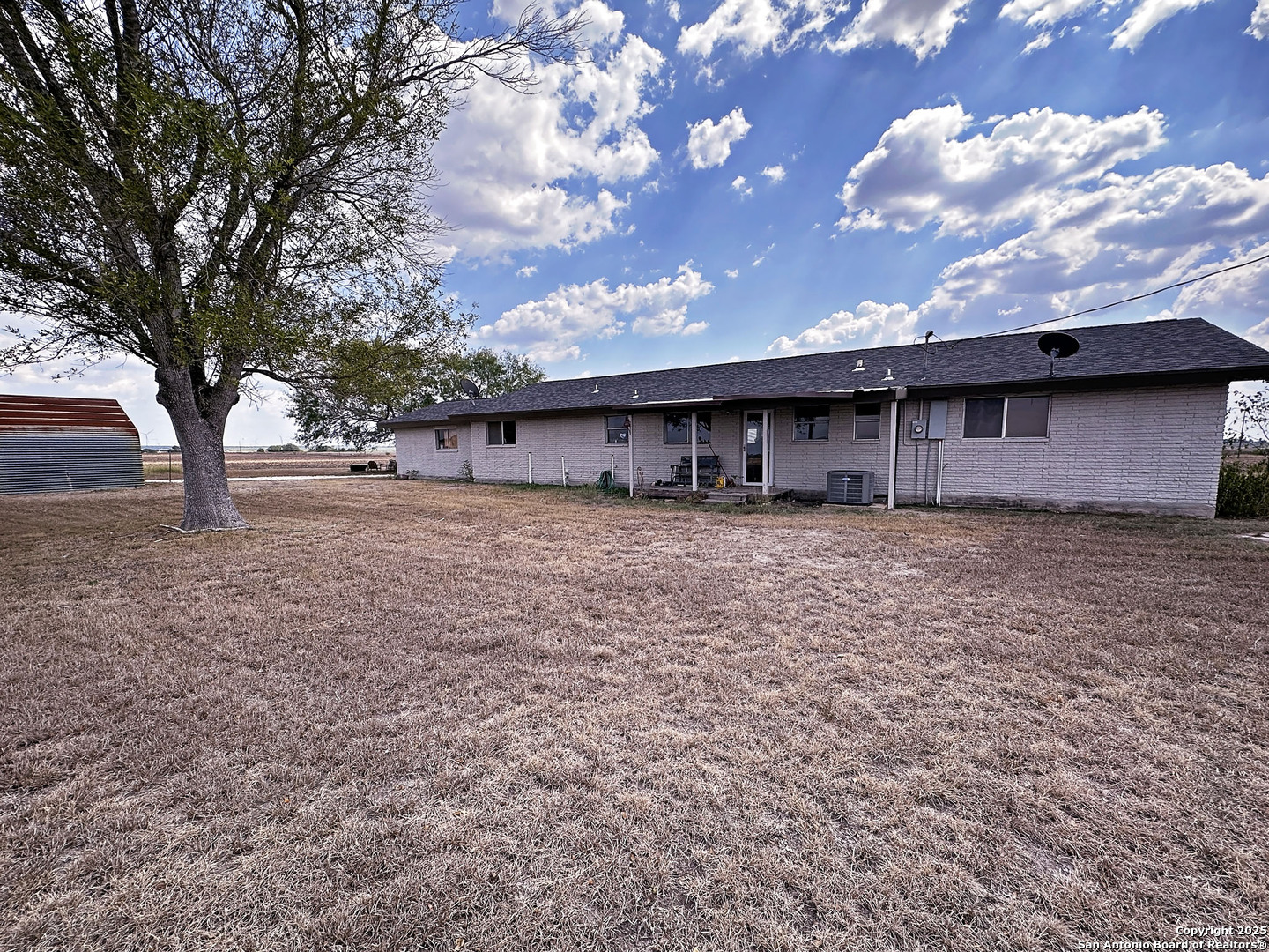main property photo 19