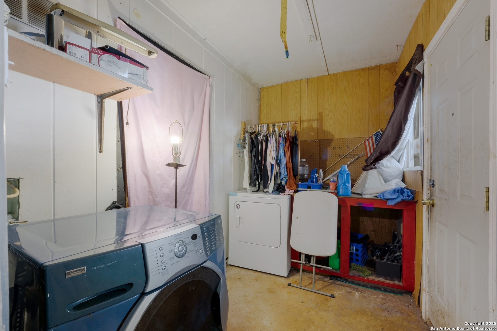 main property photo 19