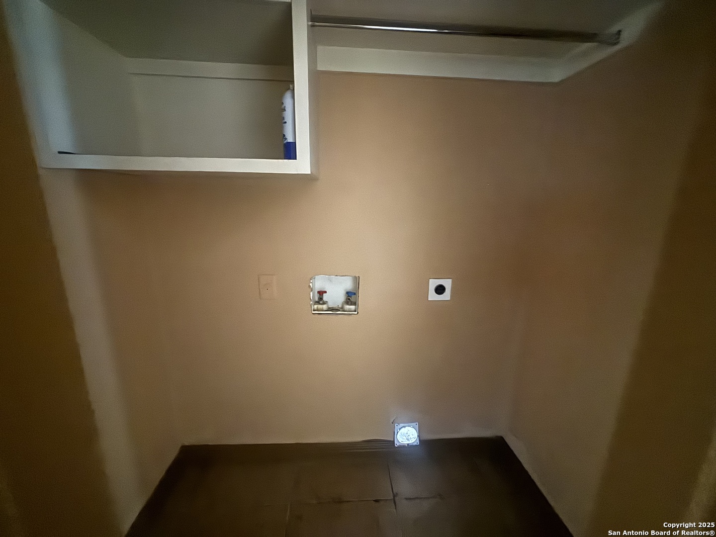 main property photo 10