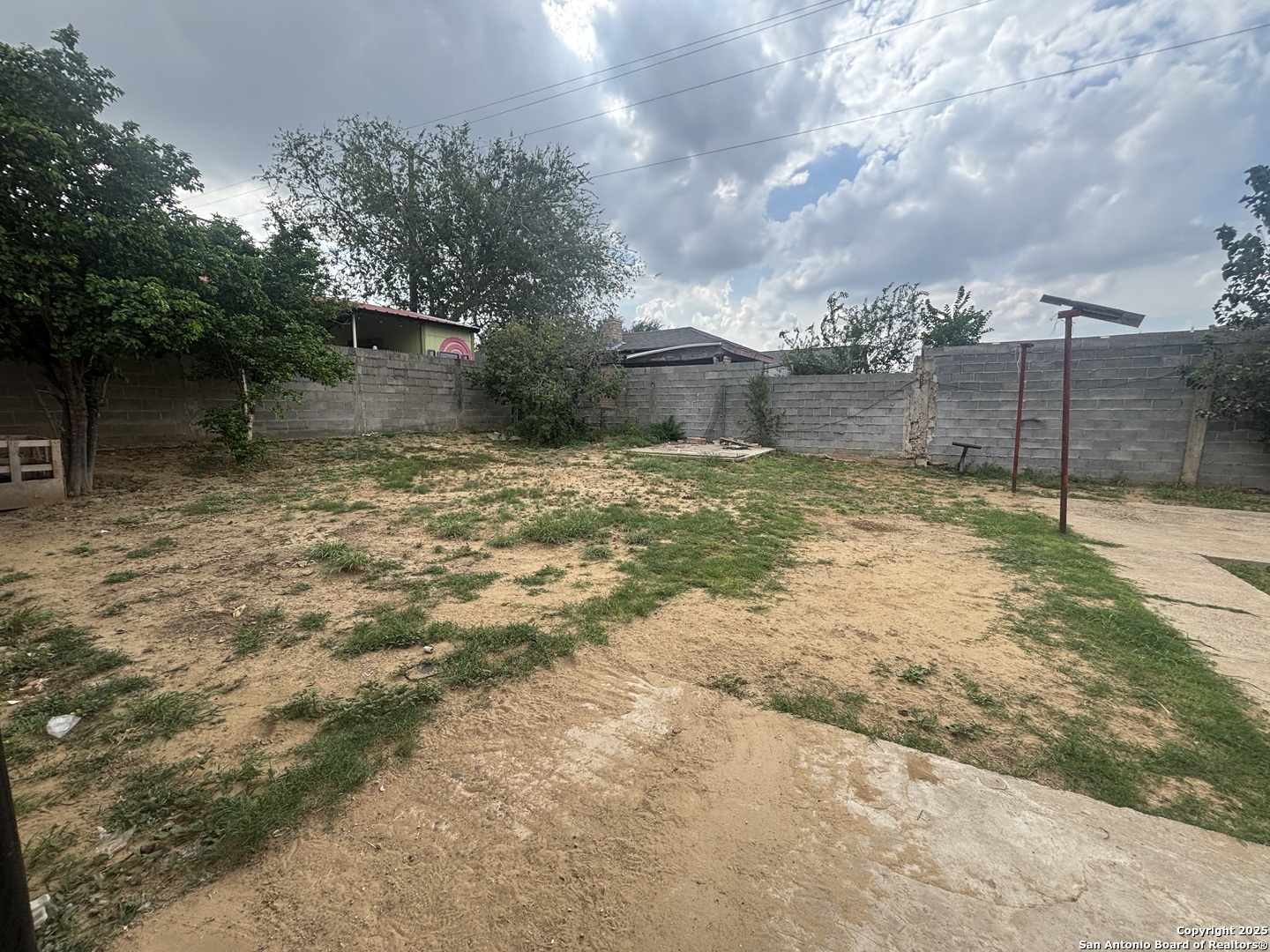 main property photo 9