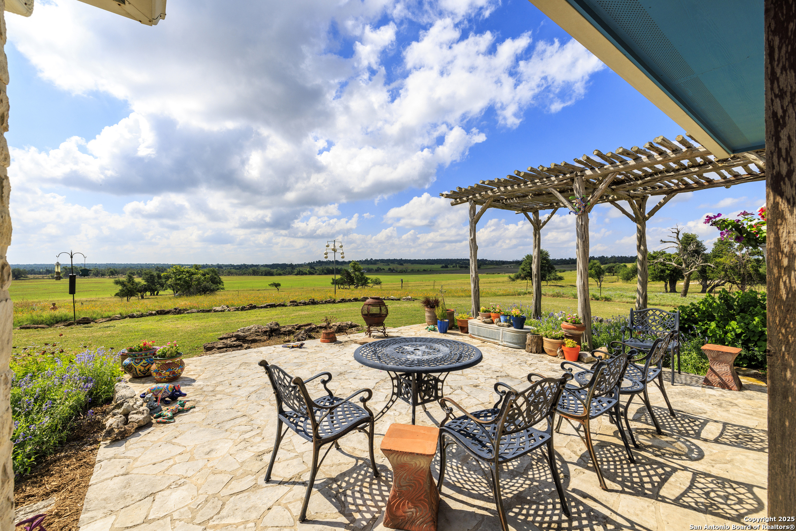 main property photo 19