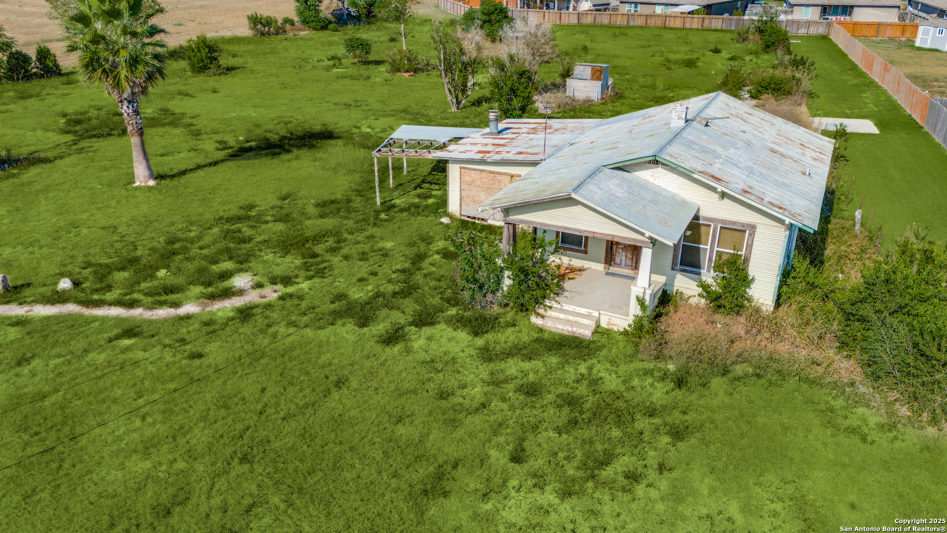 main property photo 13