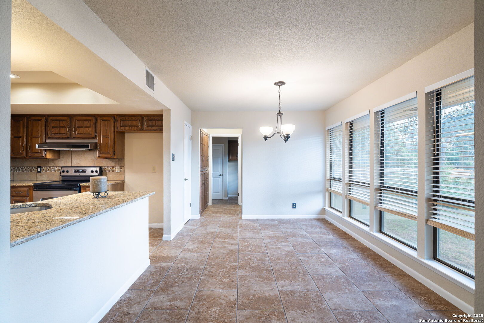 property viewer photo 8
