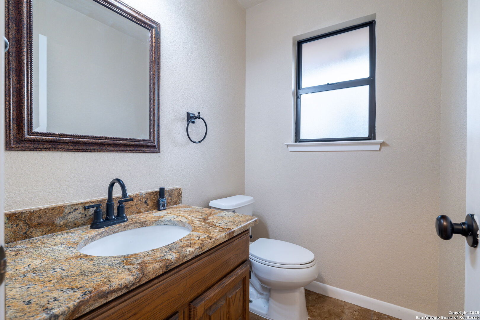 property viewer photo 9