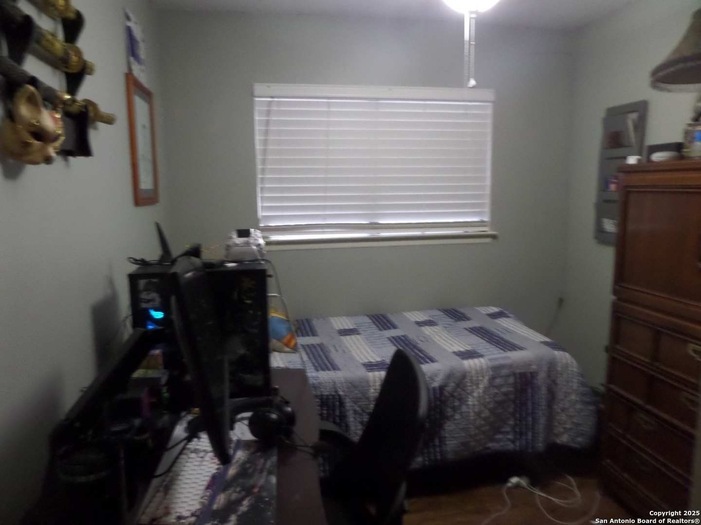 main property photo 8