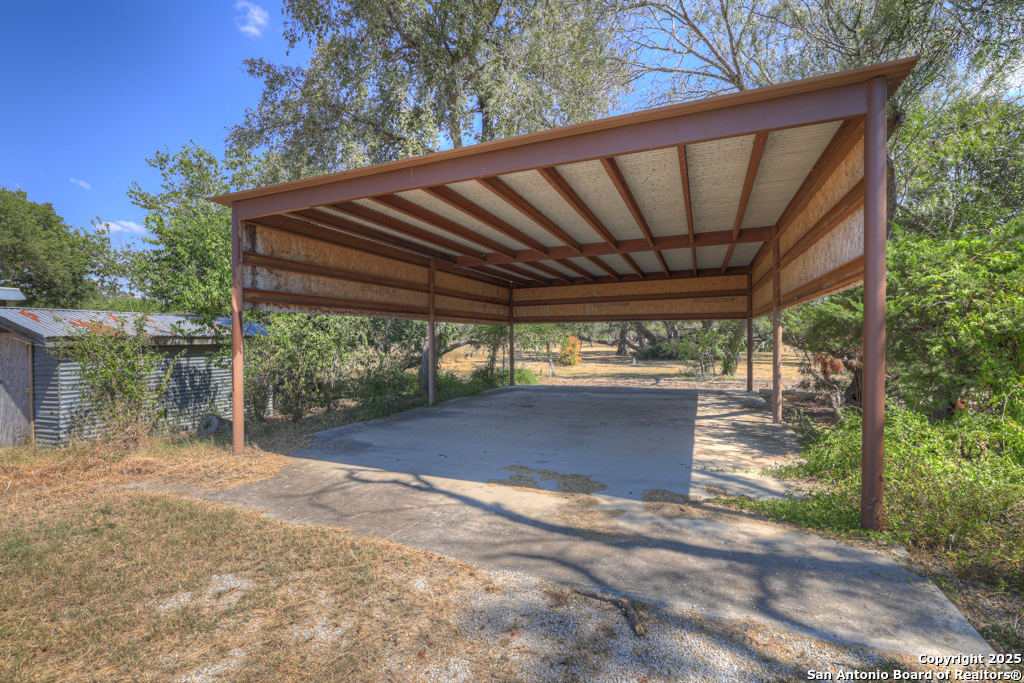 main property photo 38