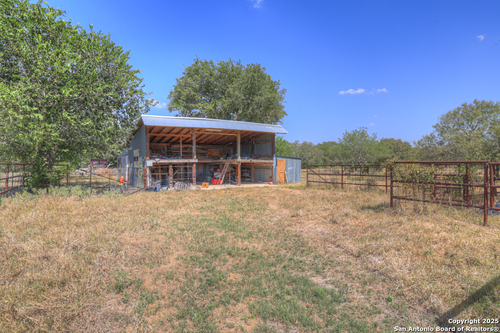 main property photo 40