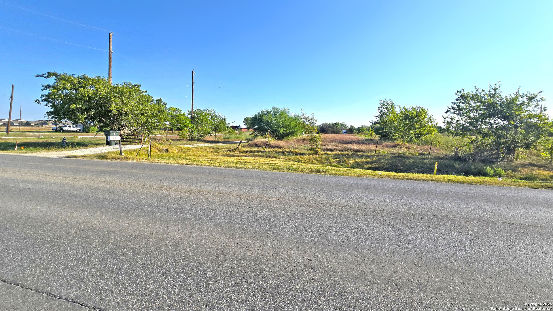 main property photo 4