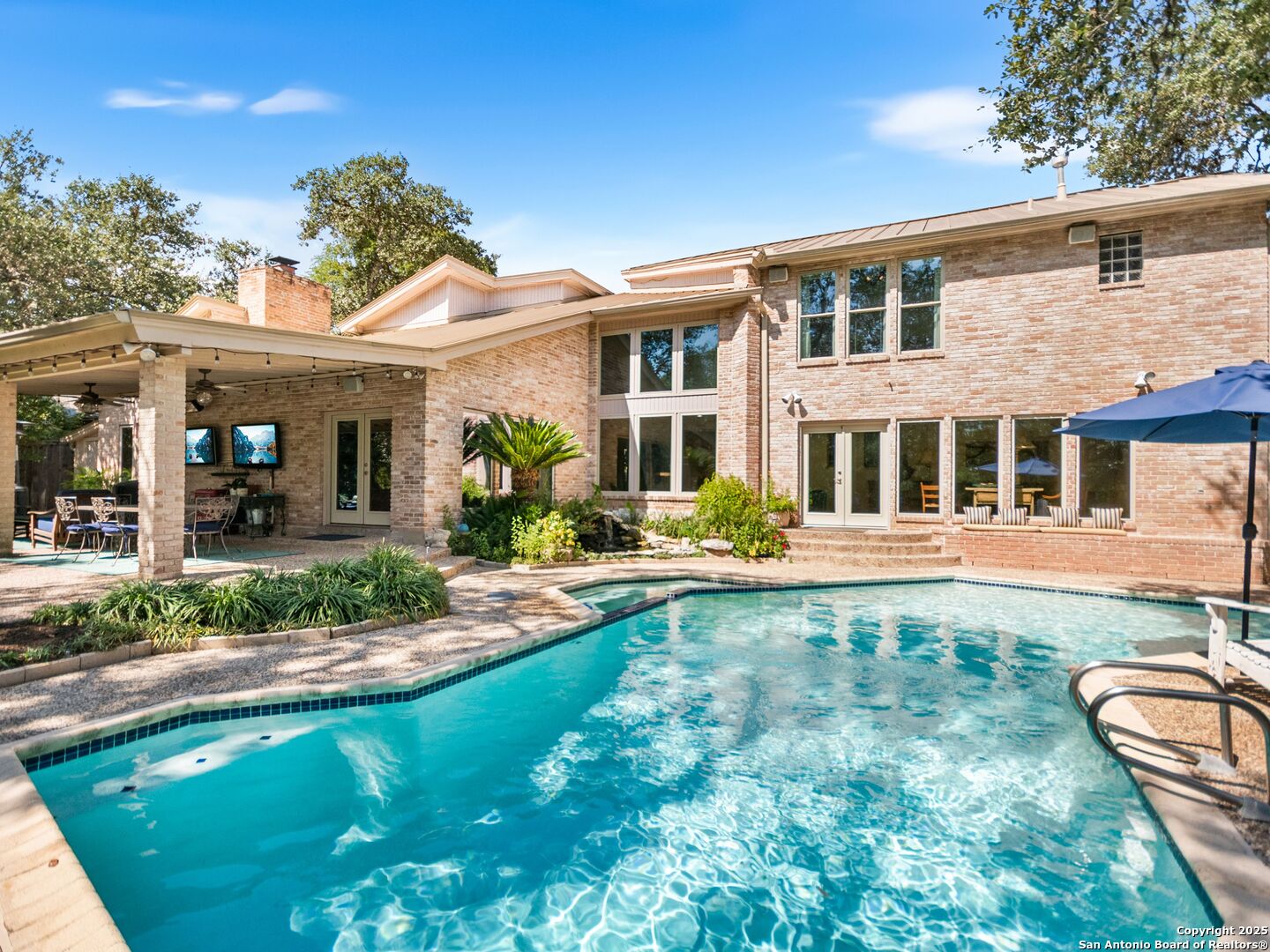main property photo 50