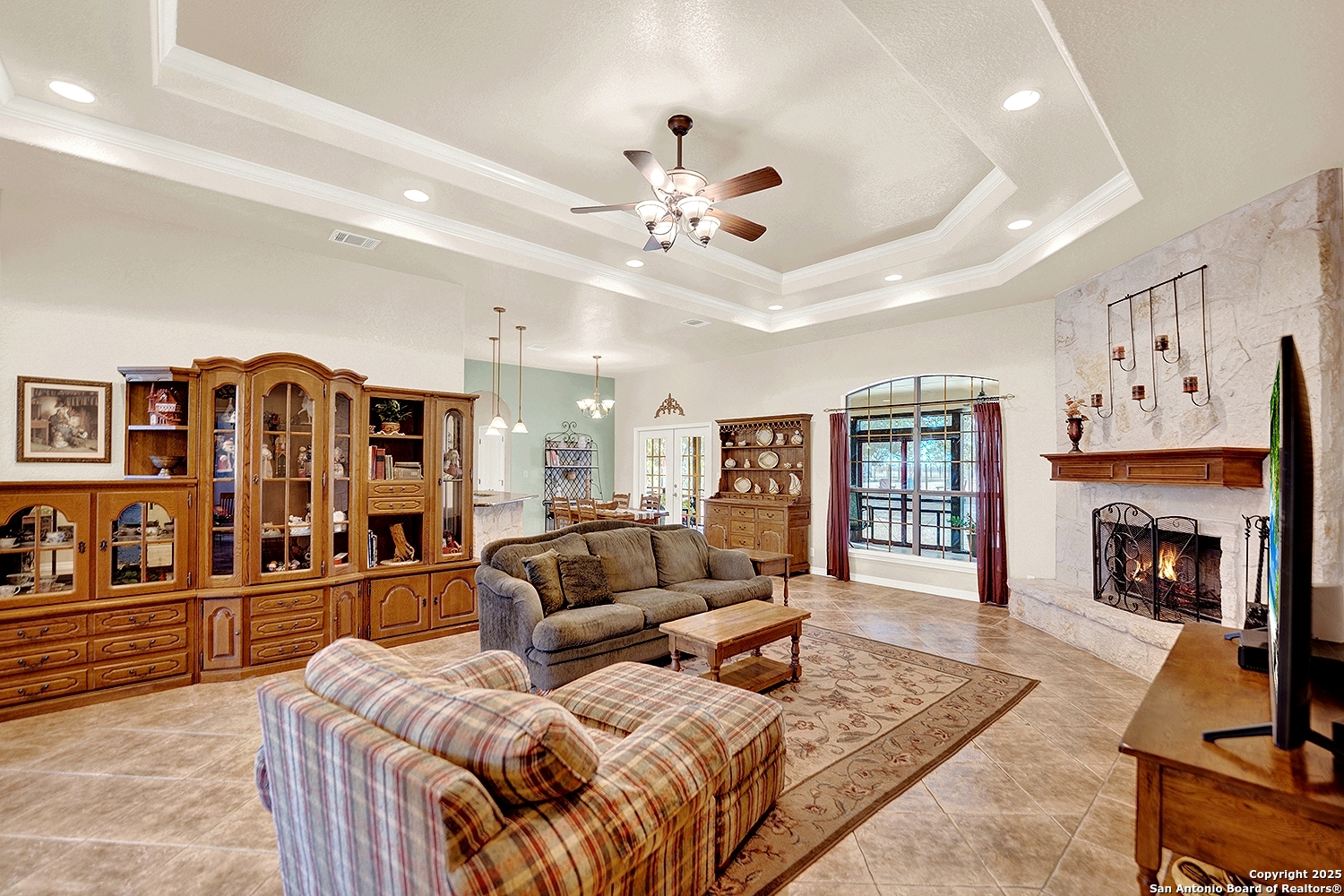 main property photo 11