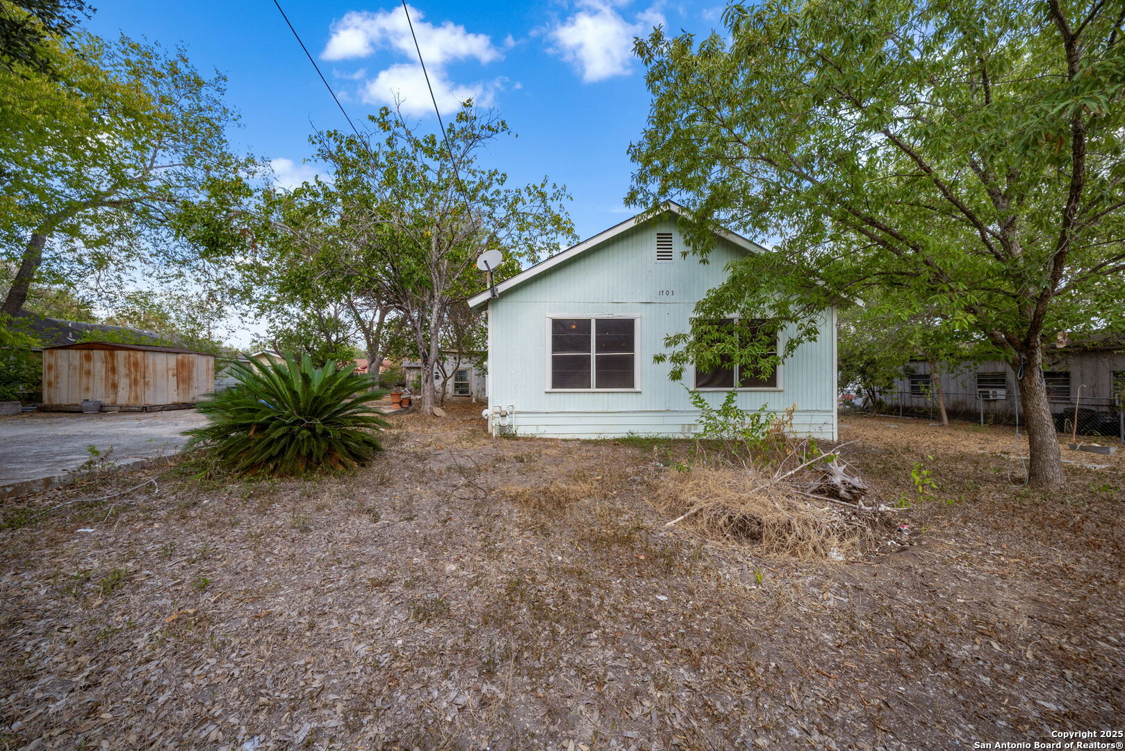 main property photo 3