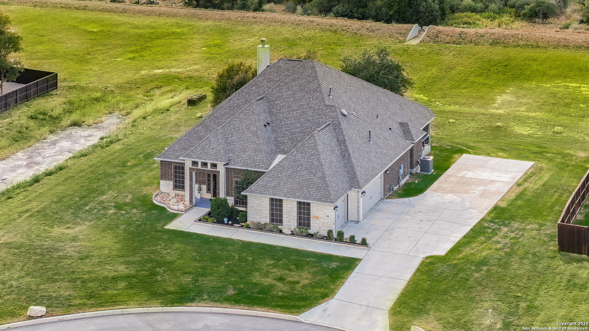 property viewer photo 1