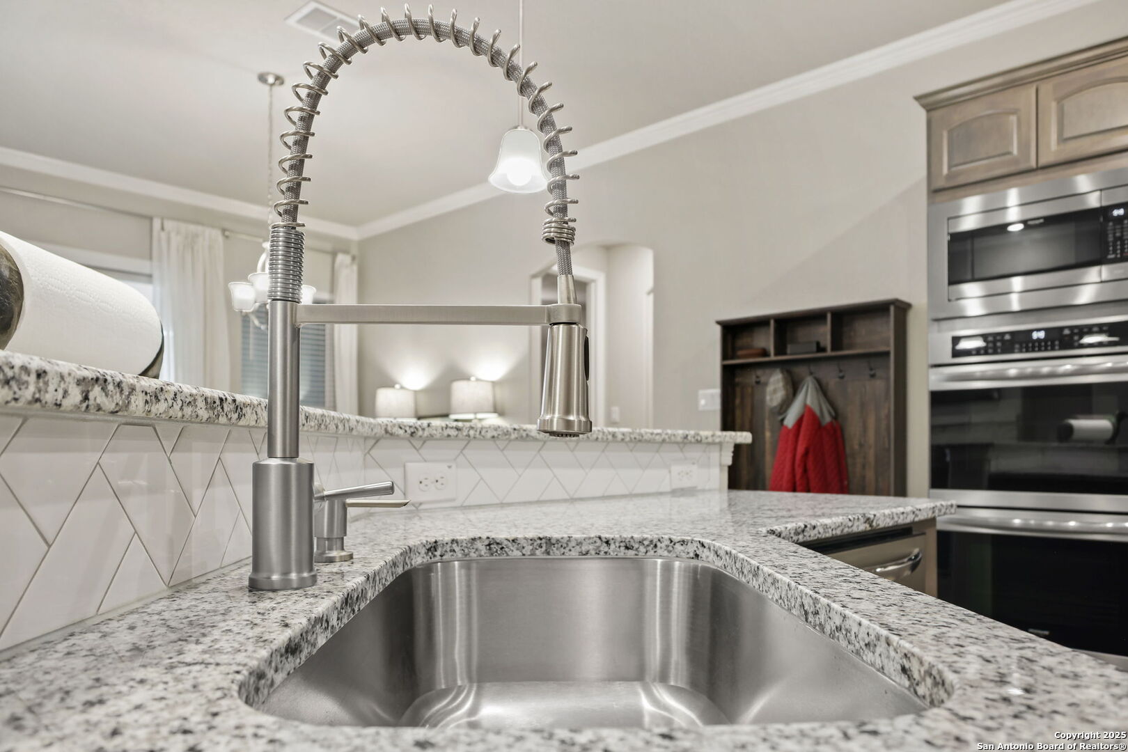 property viewer photo 14