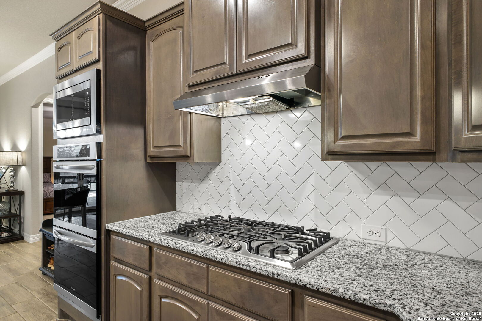 property viewer photo 15
