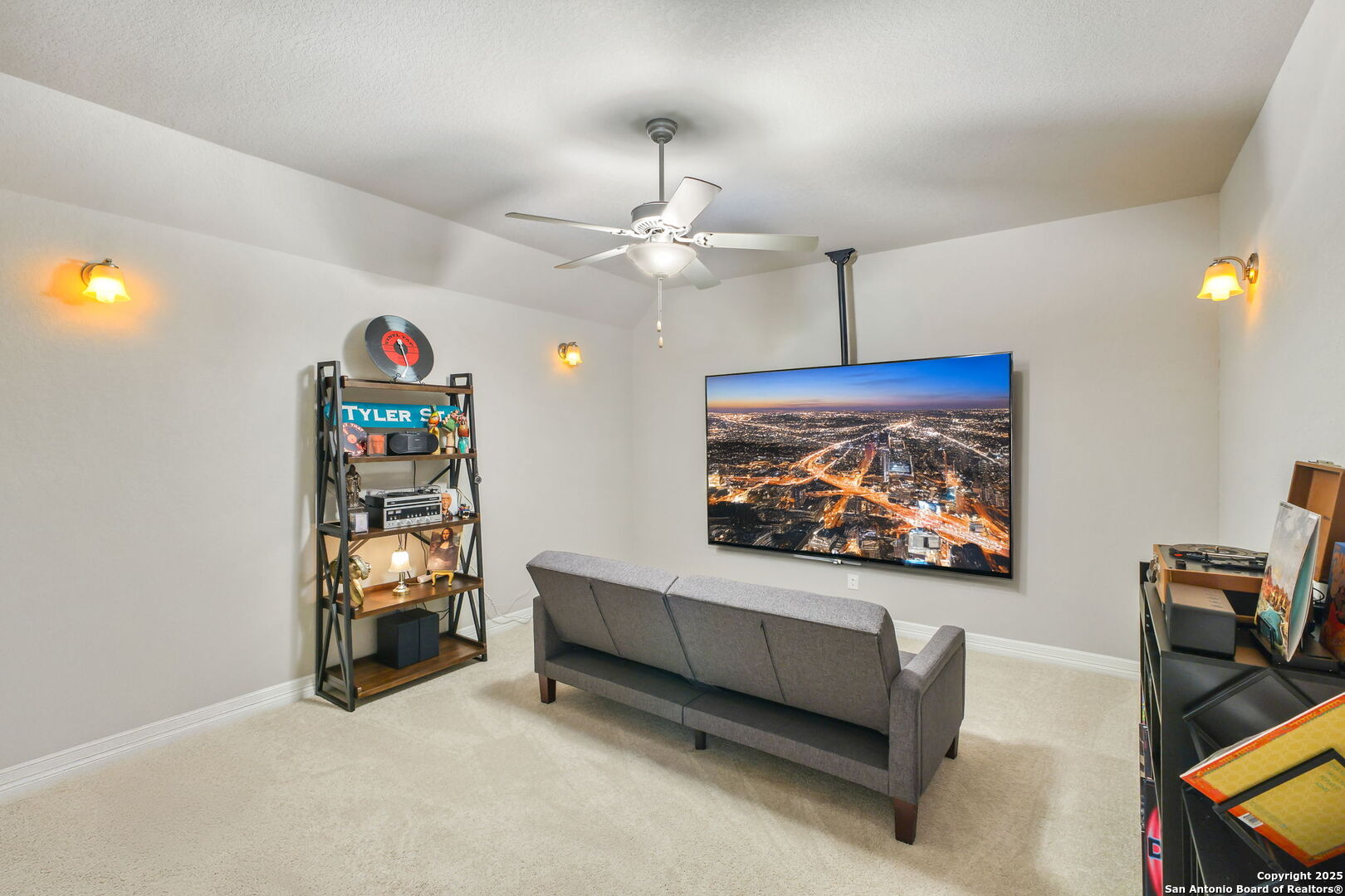 property viewer photo 20
