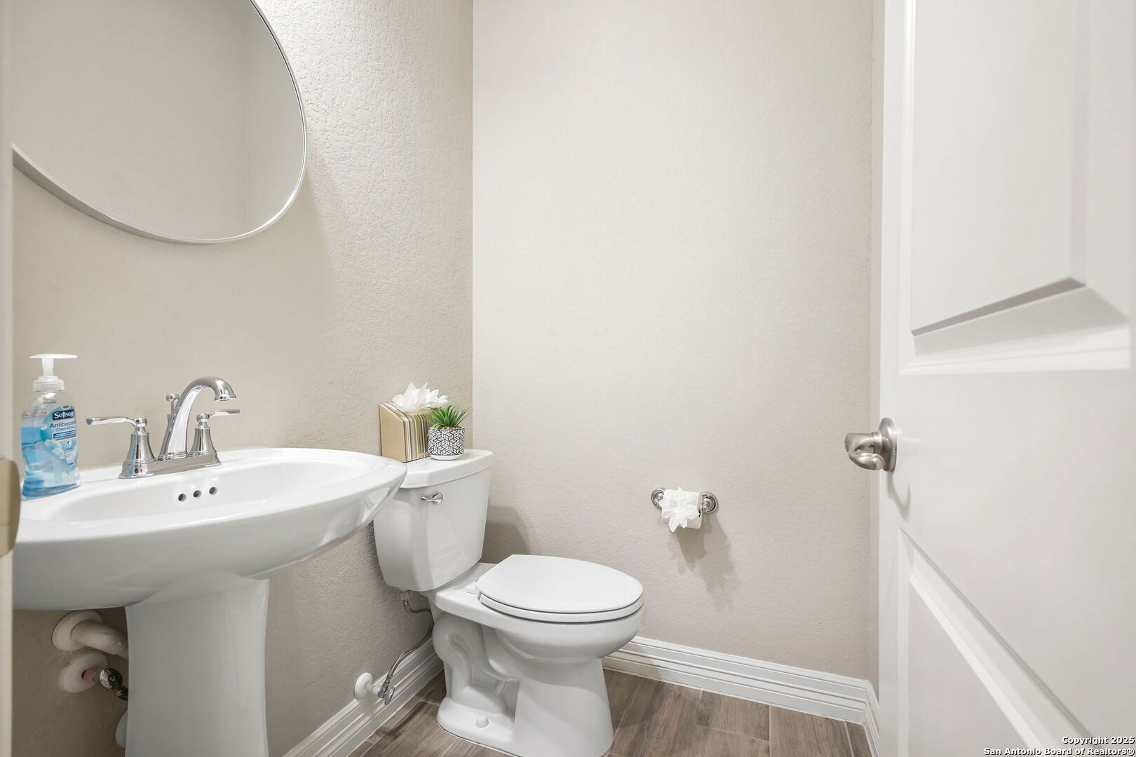 property viewer photo 27