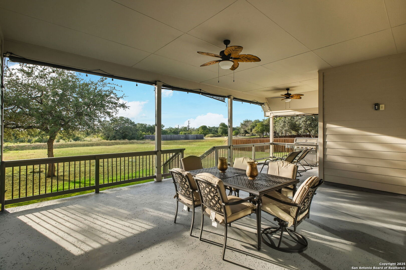 property viewer photo 31