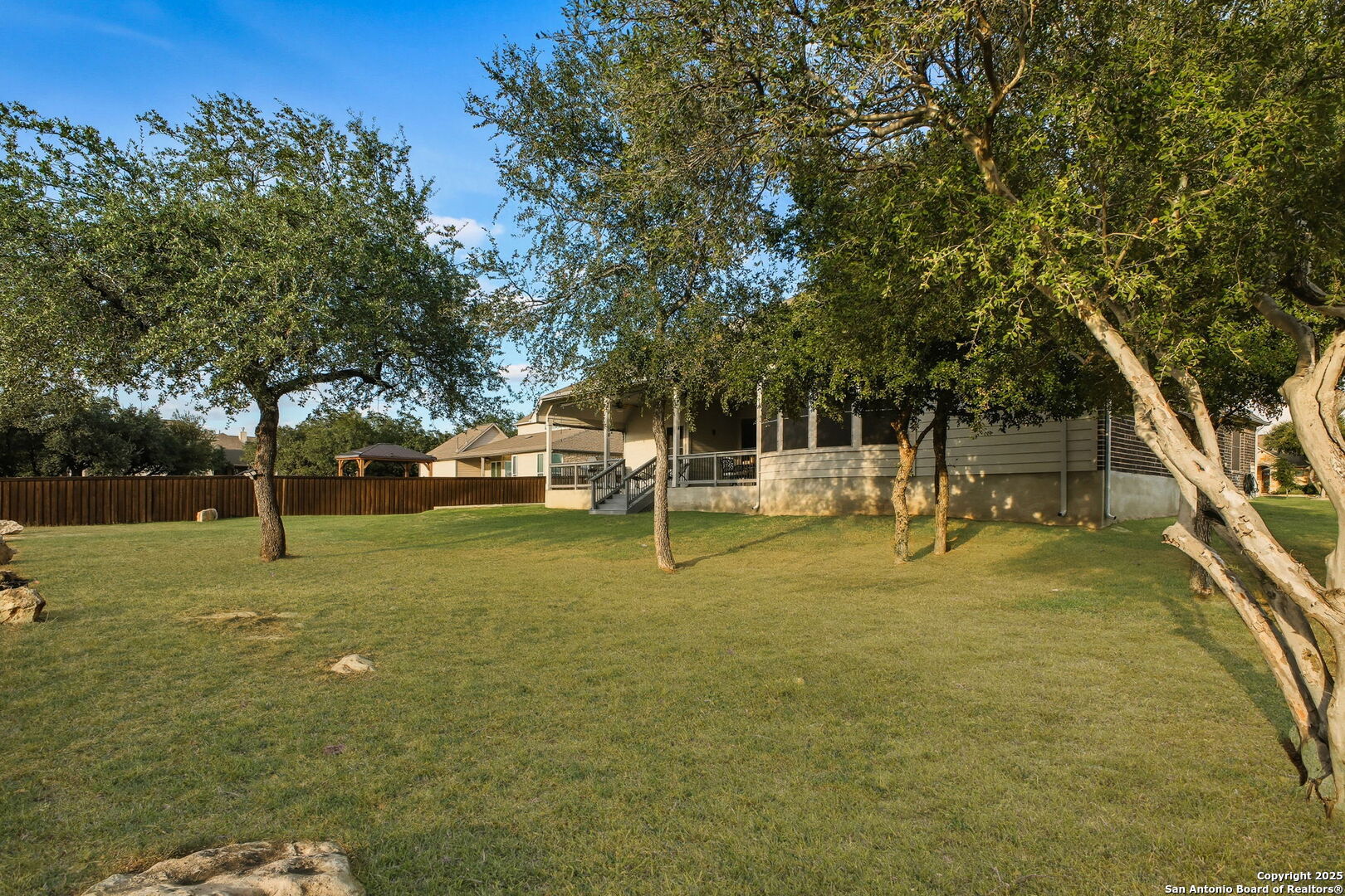 property viewer photo 32