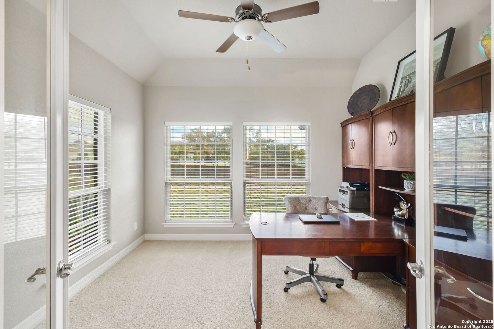 property viewer photo 7