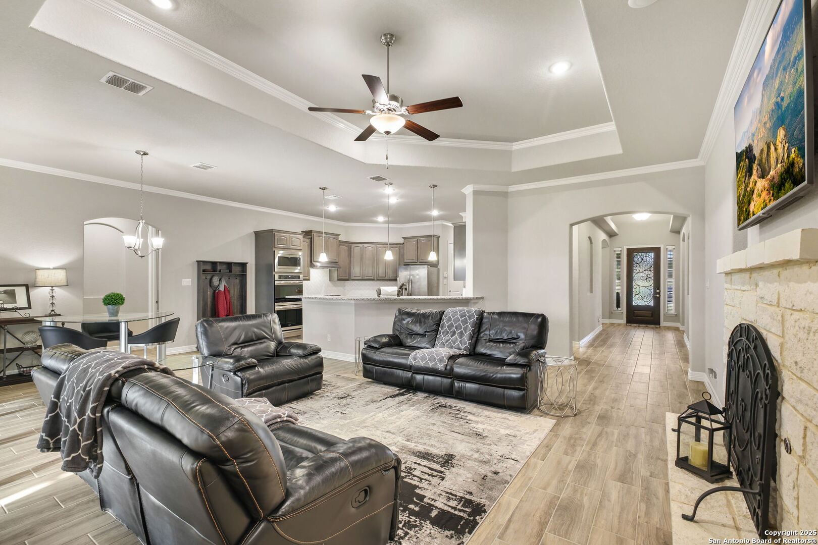 property viewer photo 8