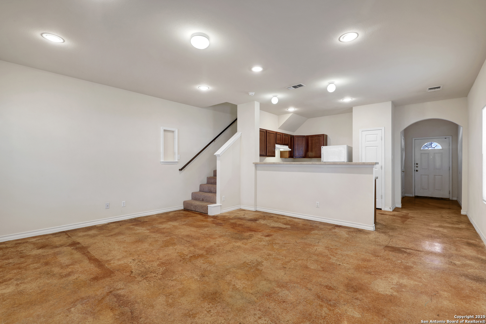 property viewer photo 2