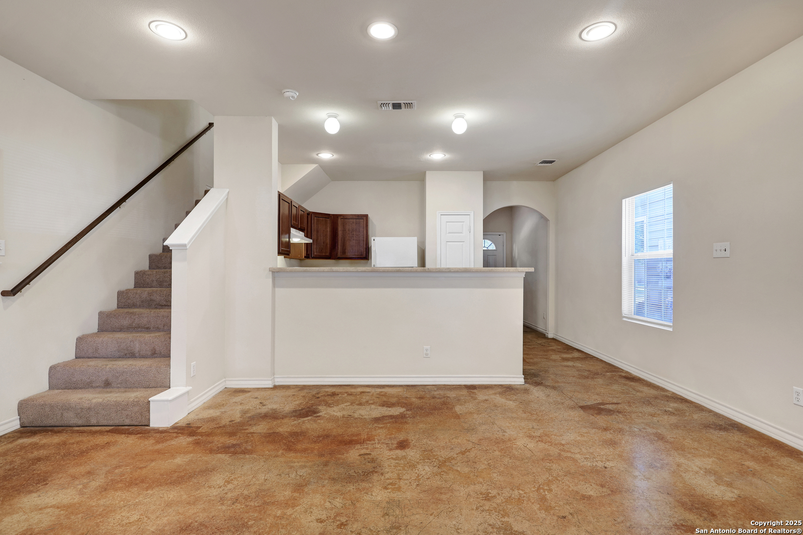 property viewer photo 3