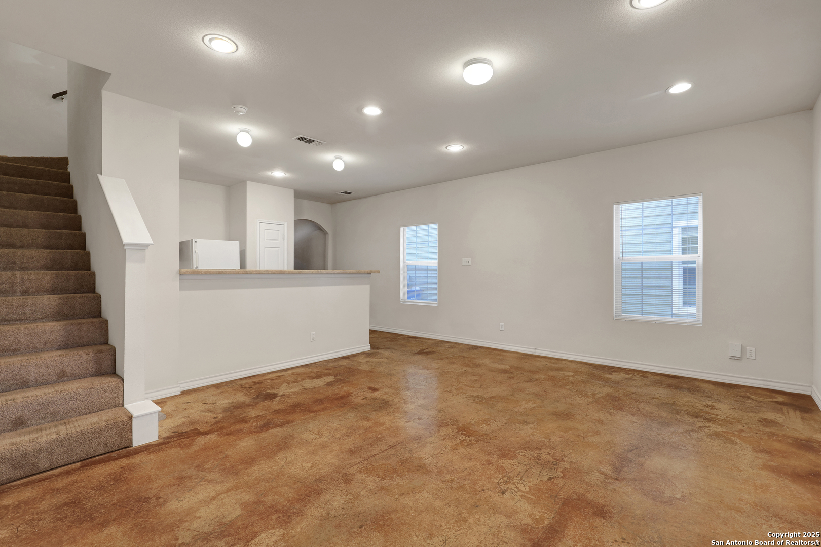 property viewer photo 4