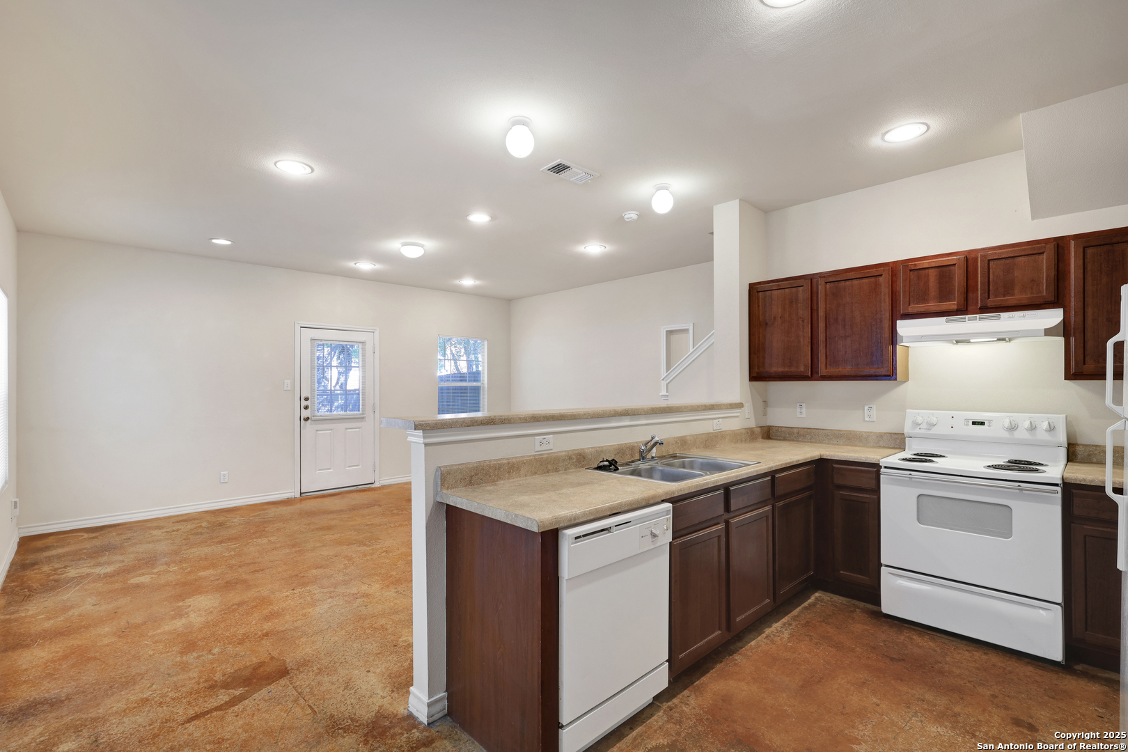 property viewer photo 8