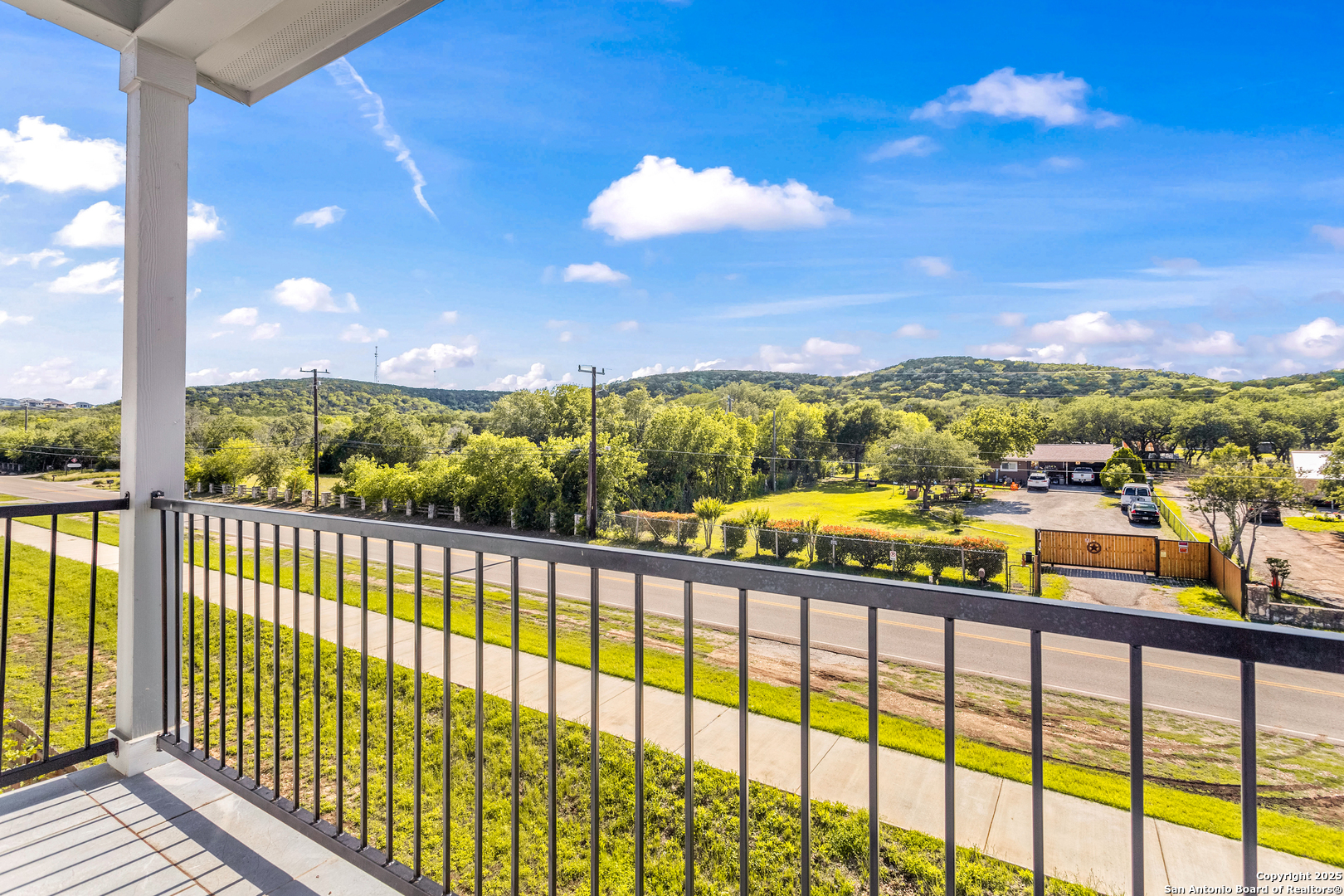 main property photo 15