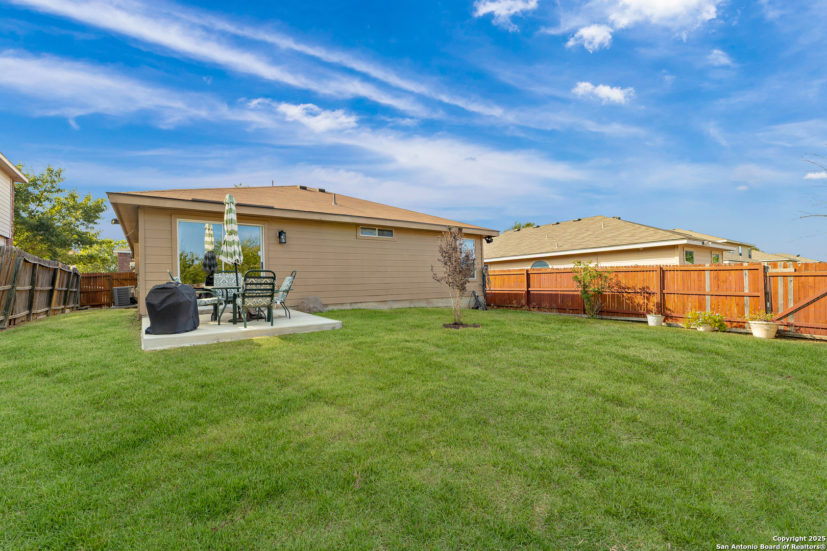 main property photo 19