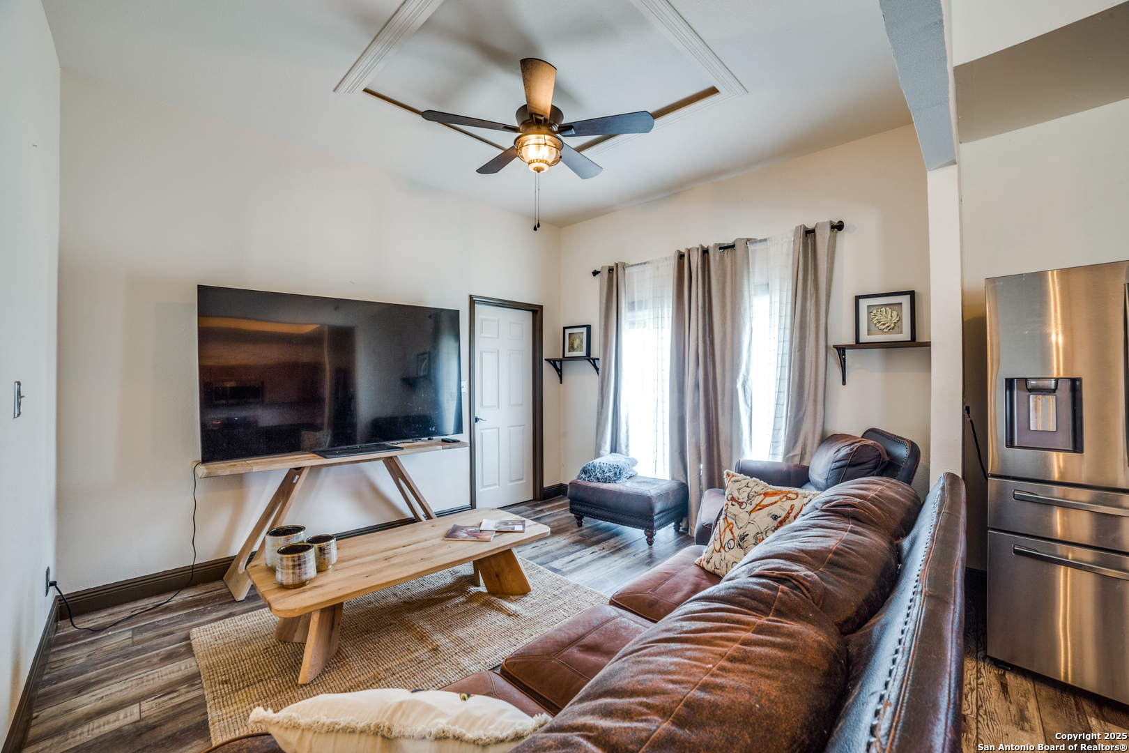 main property photo 12