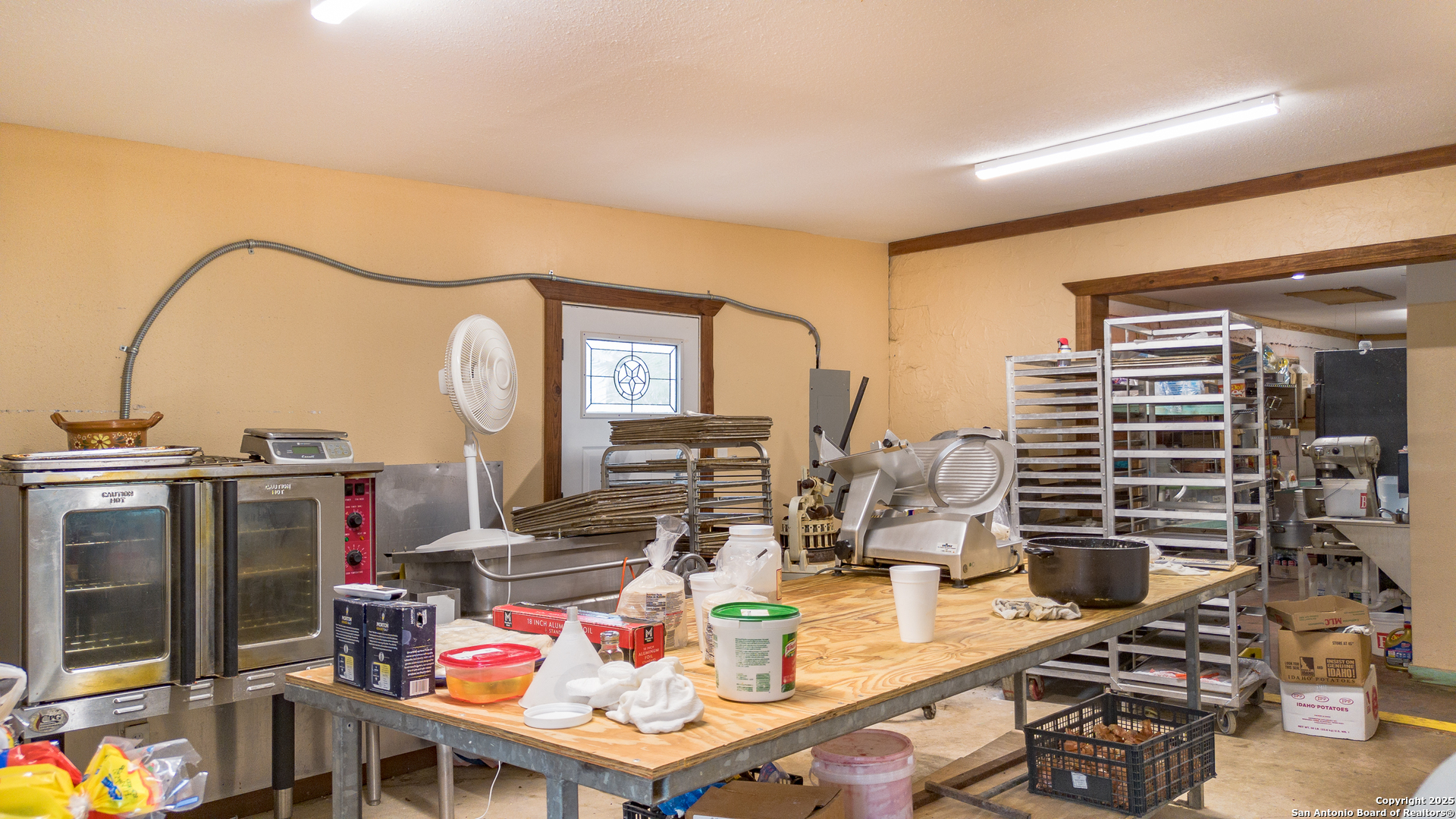 main property photo 26