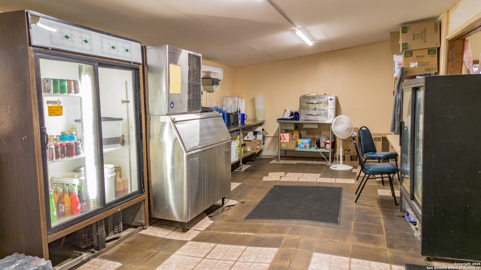 main property photo 41