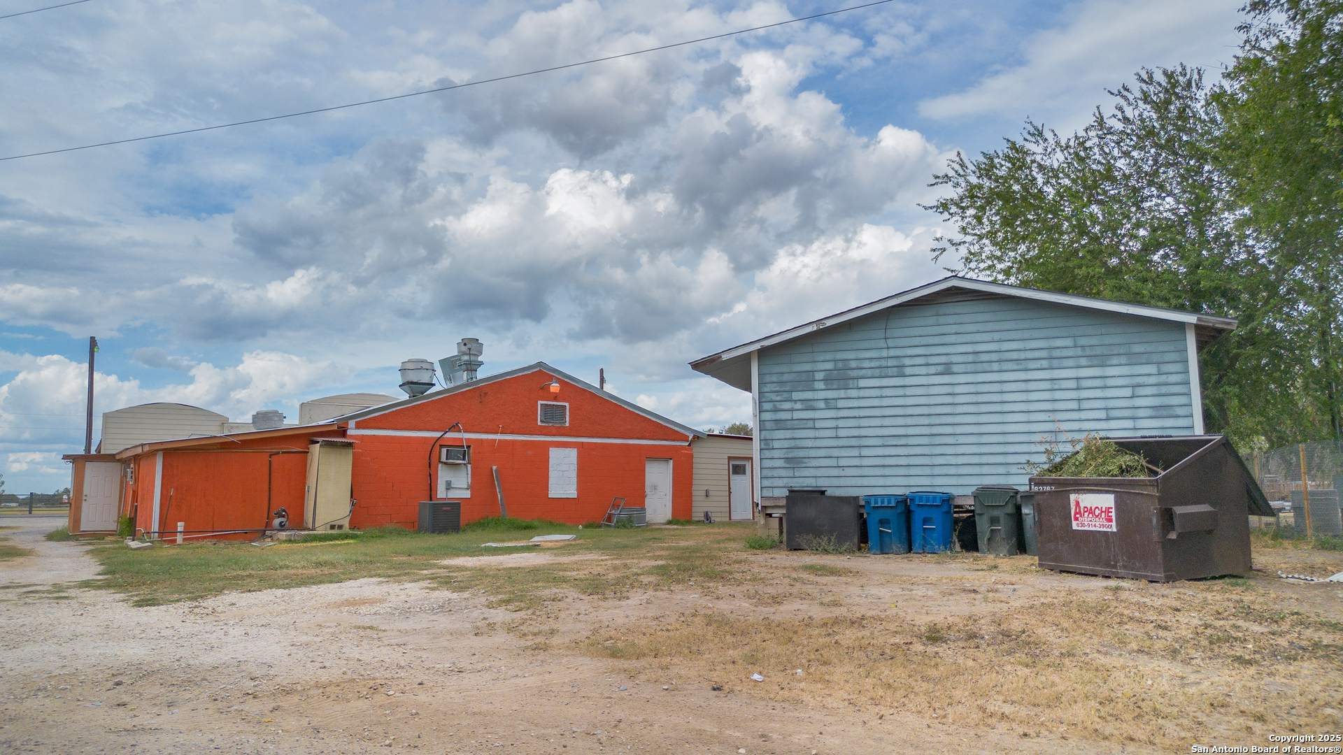 main property photo 5