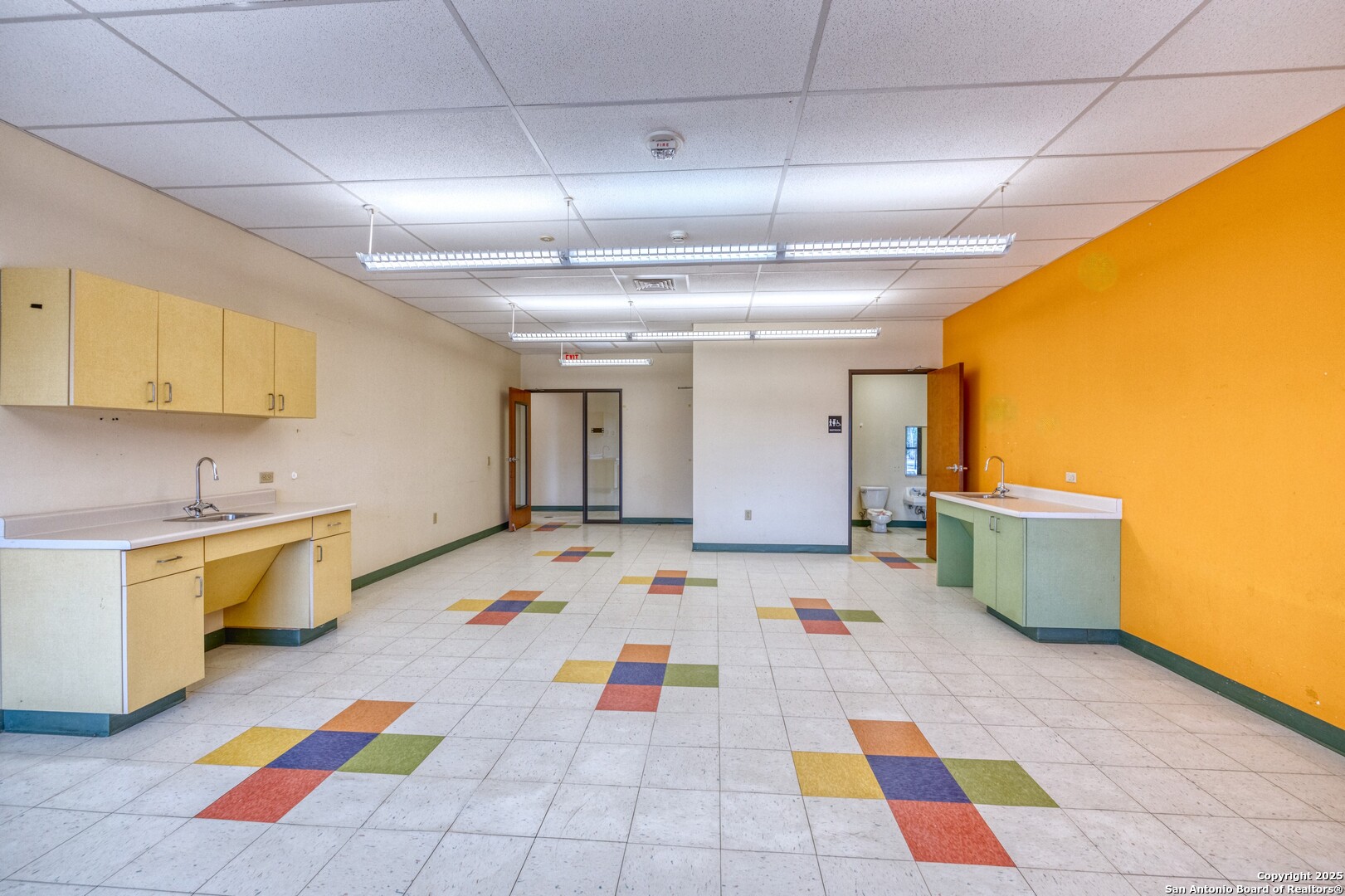 main property photo 17