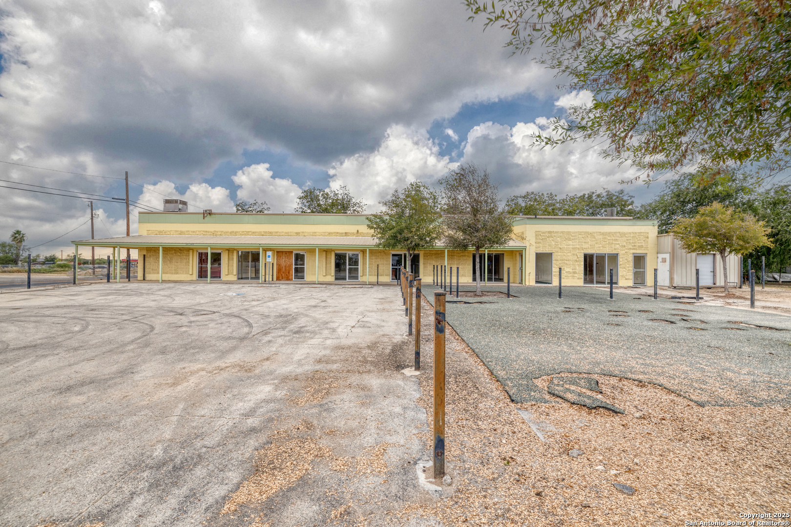 main property photo 48