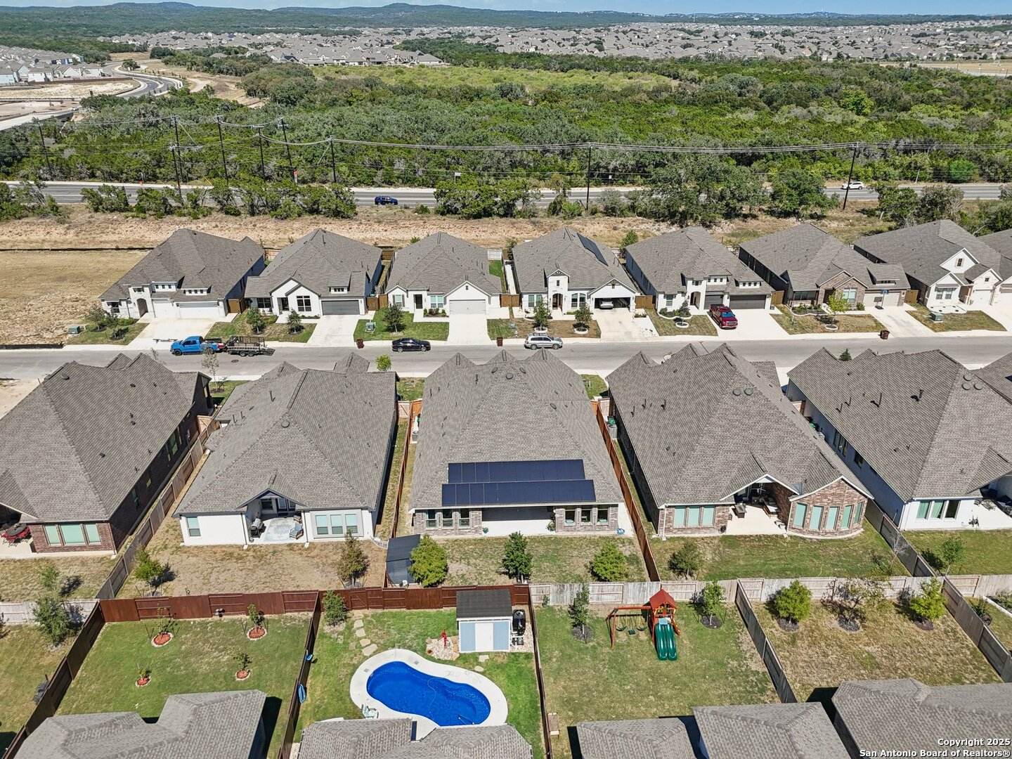 main property photo 50