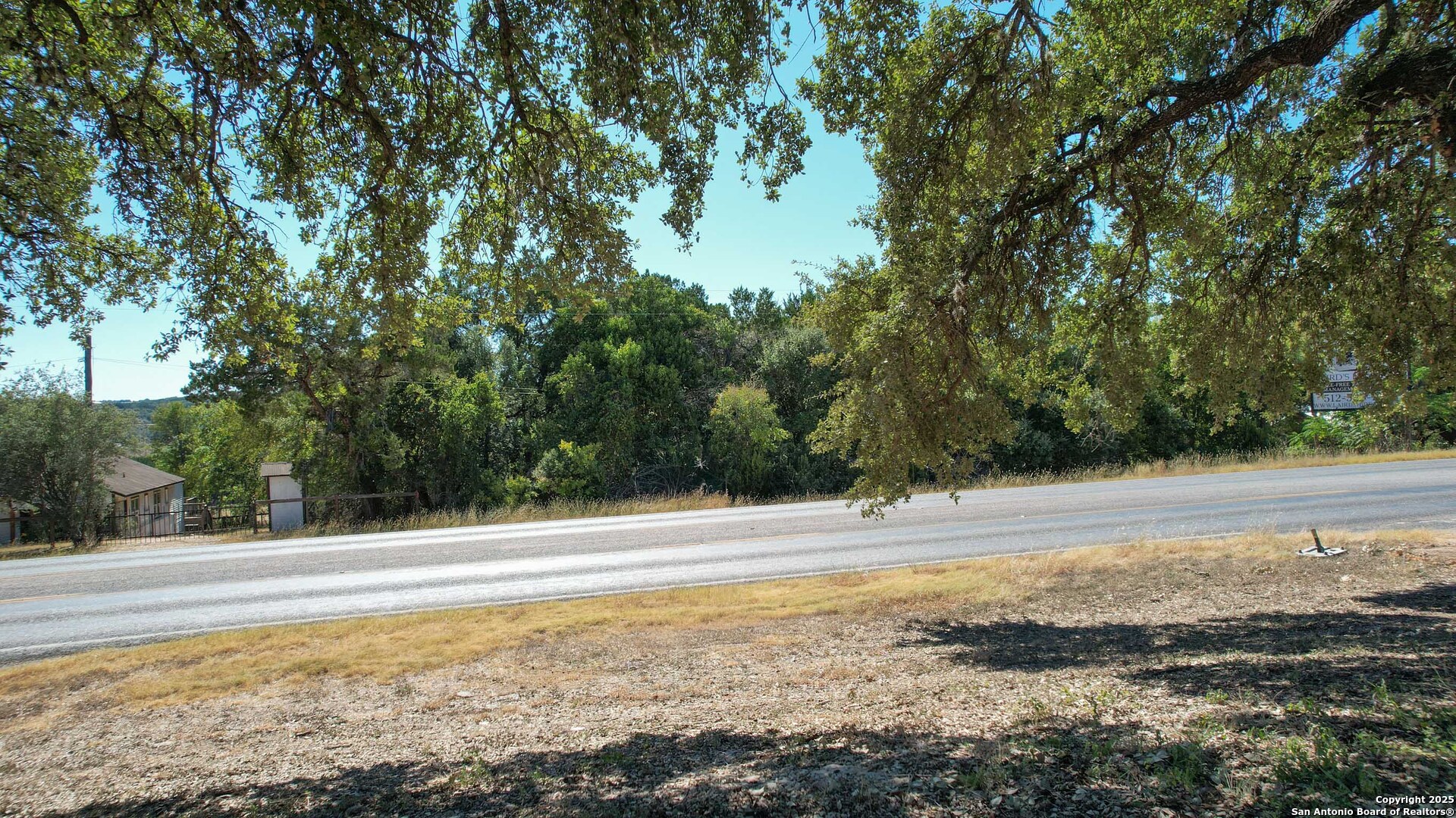 property viewer photo 1