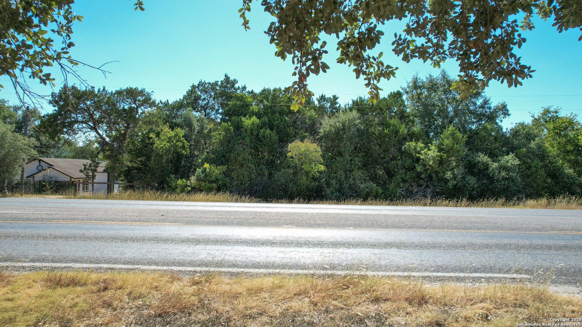 property viewer photo 2