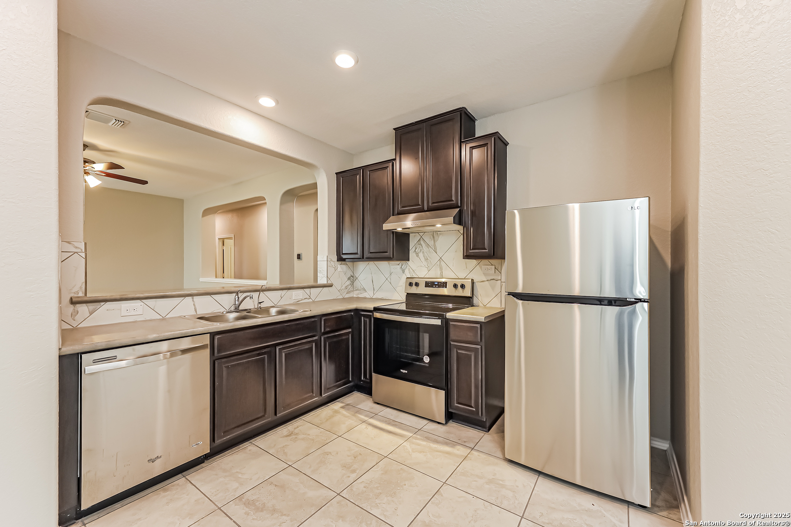 property viewer photo 1
