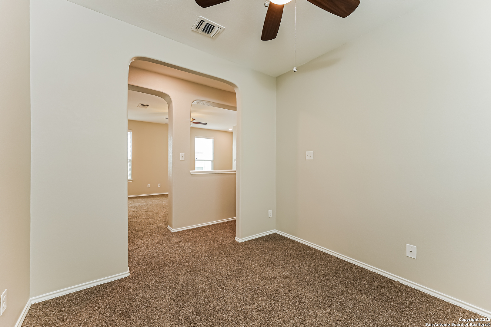 property viewer photo 8