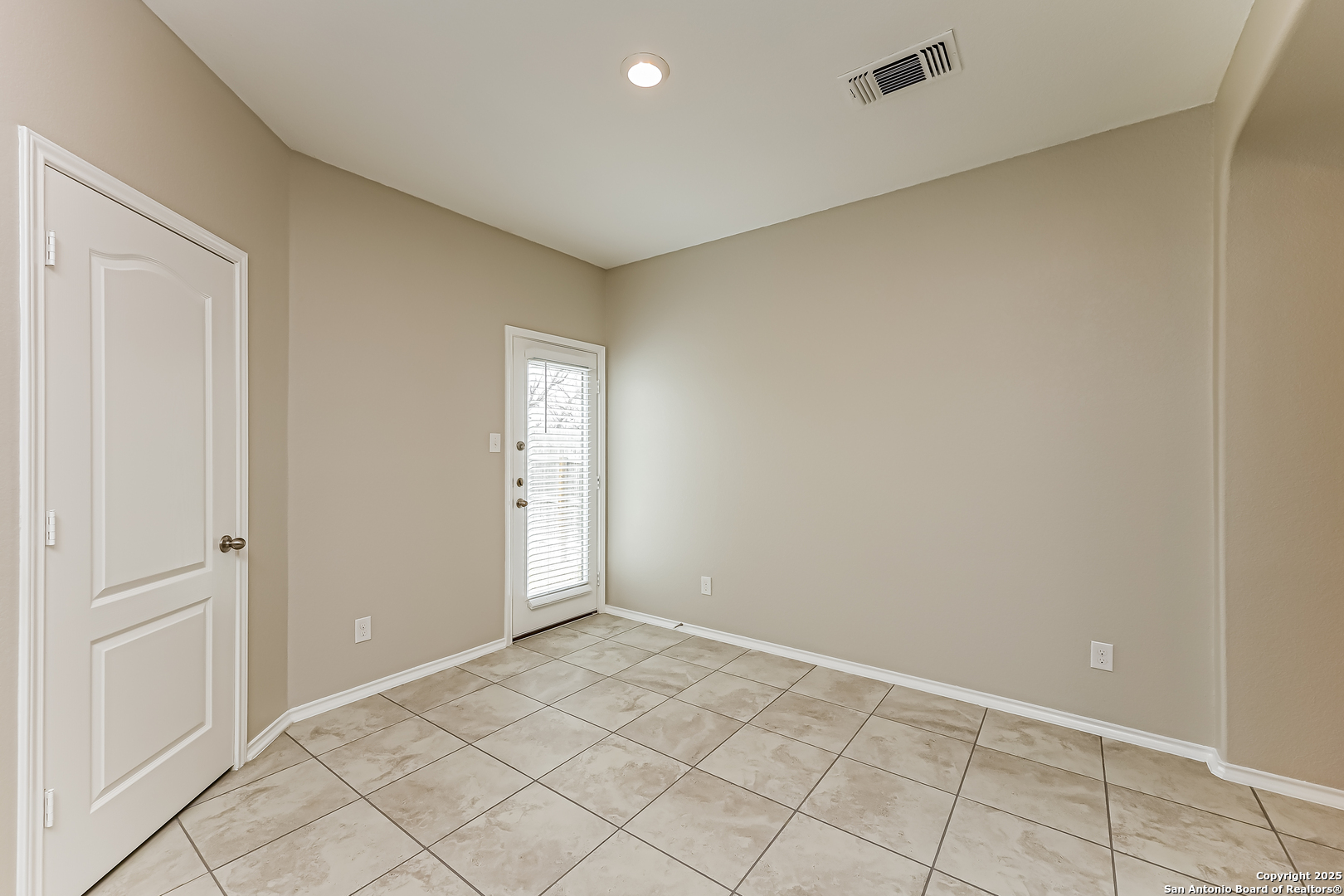 property viewer photo 9