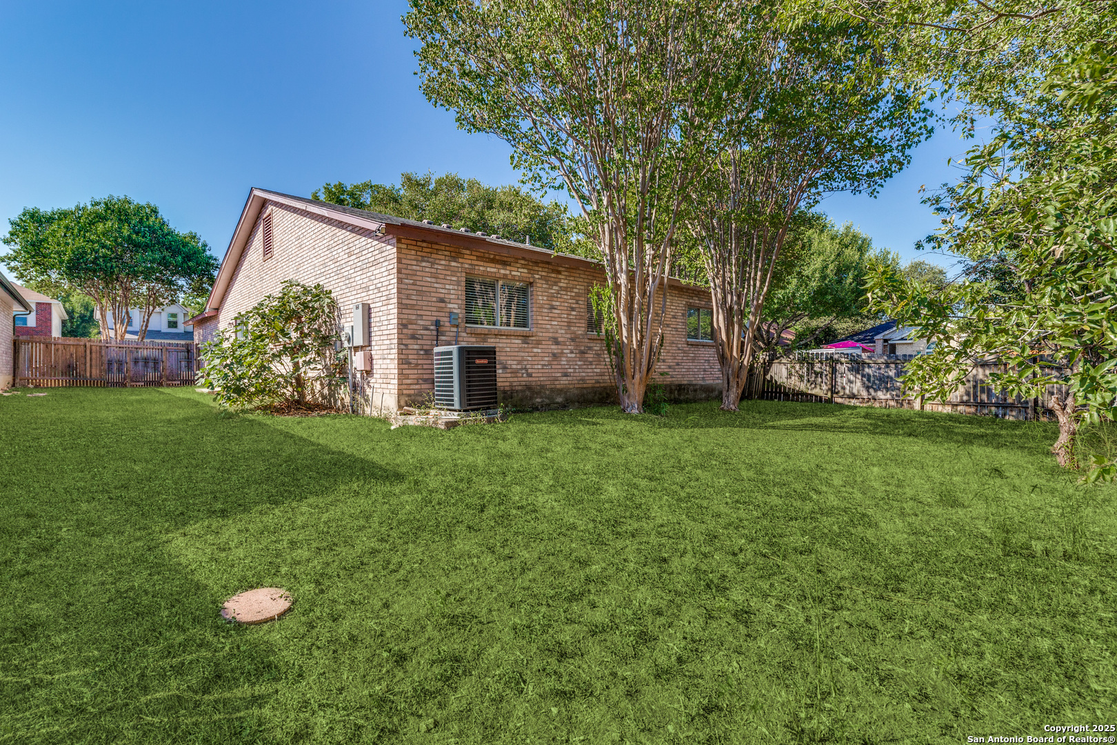 property viewer photo 20