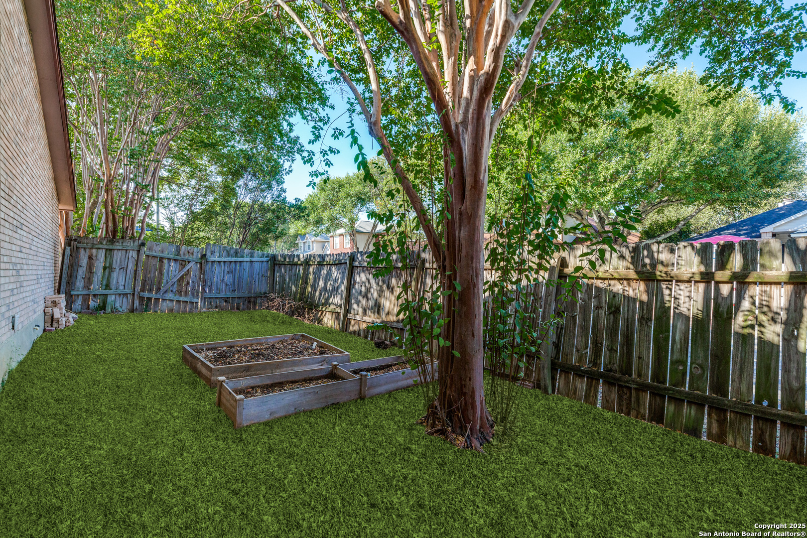property viewer photo 23