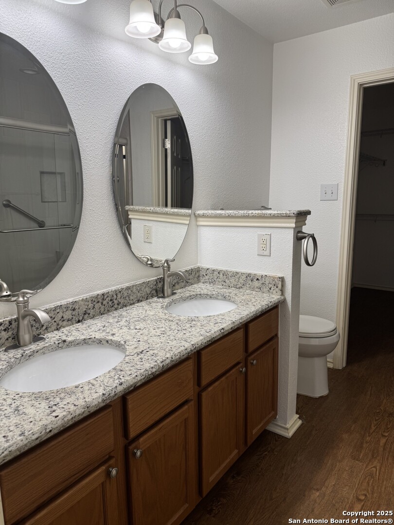 property viewer photo 13