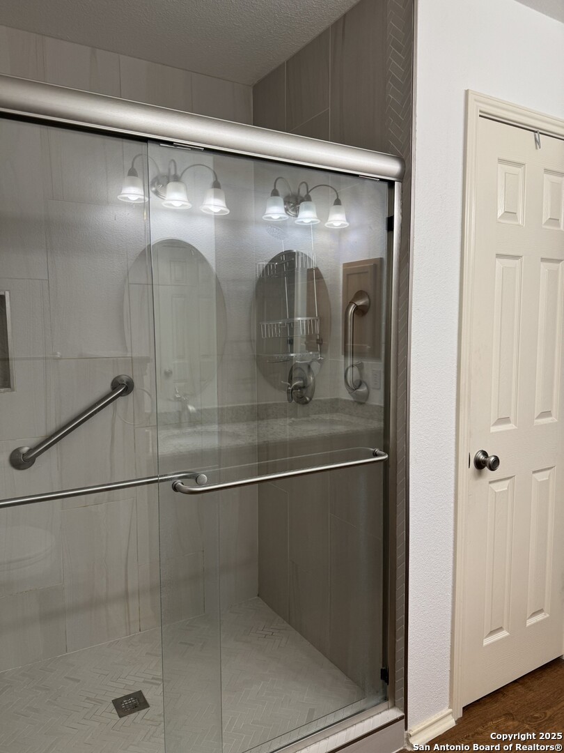 property viewer photo 14